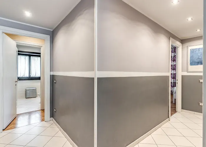 Apartment Luxury In Vatican Area-hanini House- *